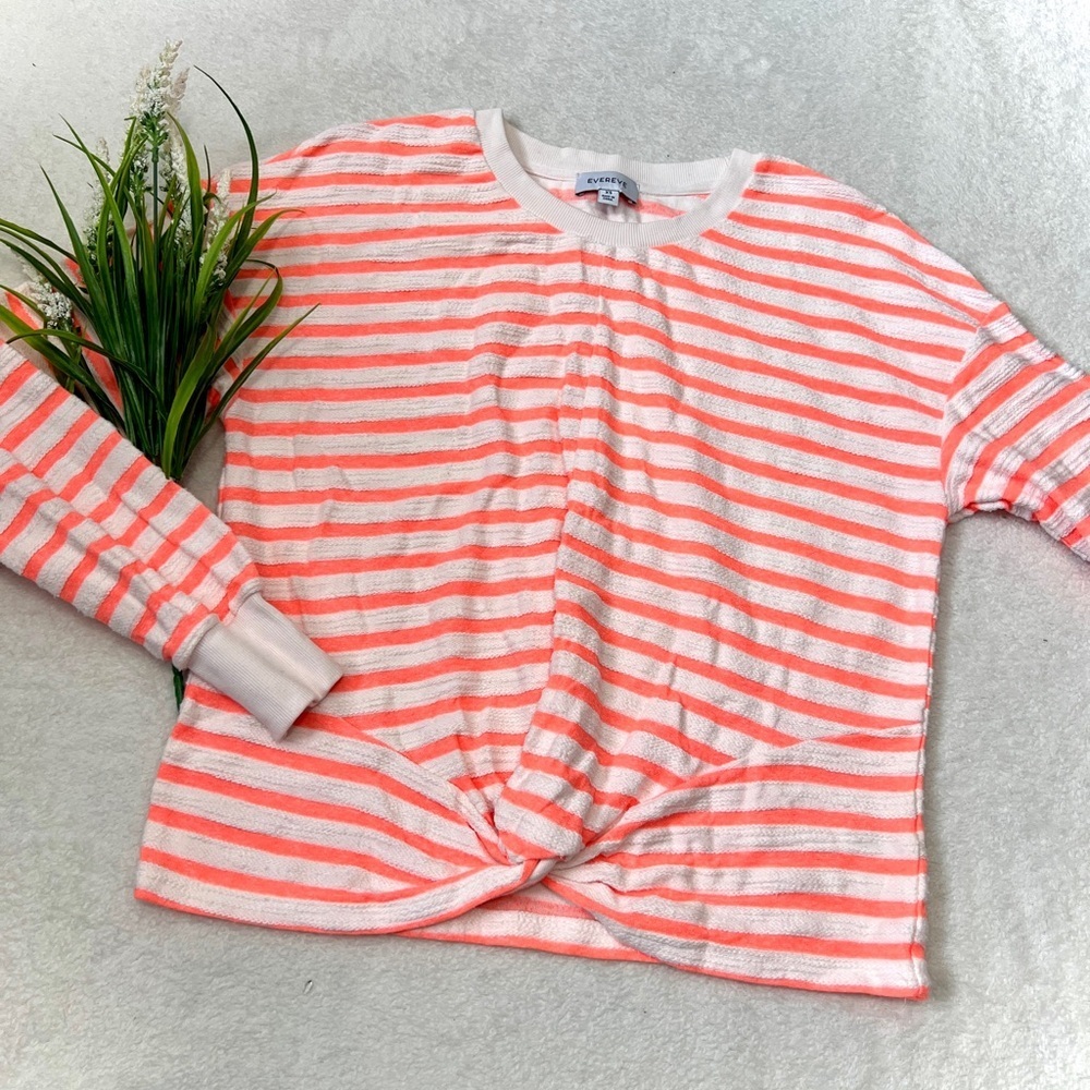 EVEREVE Noah Stripe Coral Knotted Long Sleeve Crewneck Top - XS